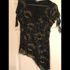 Blouse. Black and cream. Like New. Size M